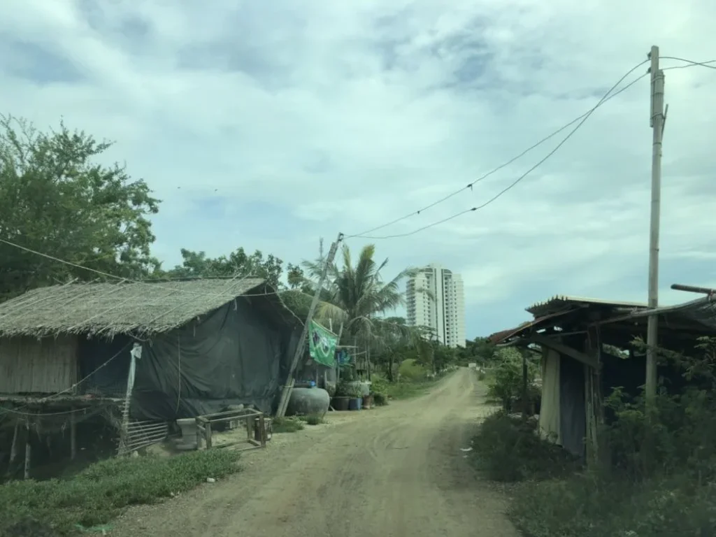 ขาย ที่ดิน ใกล้หาดสำราญ แค่ 300 ม เนื้อที่ 3-3-60ไร่