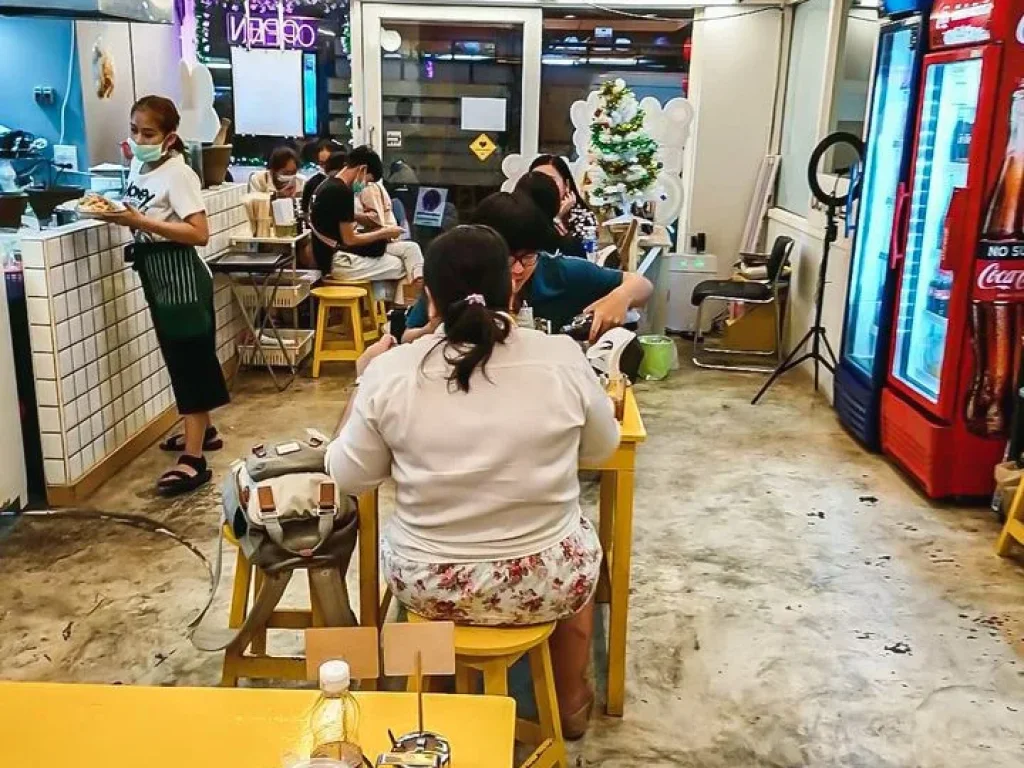 เซ้ง ร้านก๋วยเตี๋ยว-ตามสั่ง-ส้มตำ อนุสาวรีชัย ใกล้คิวรถตู้และ BTS กทม