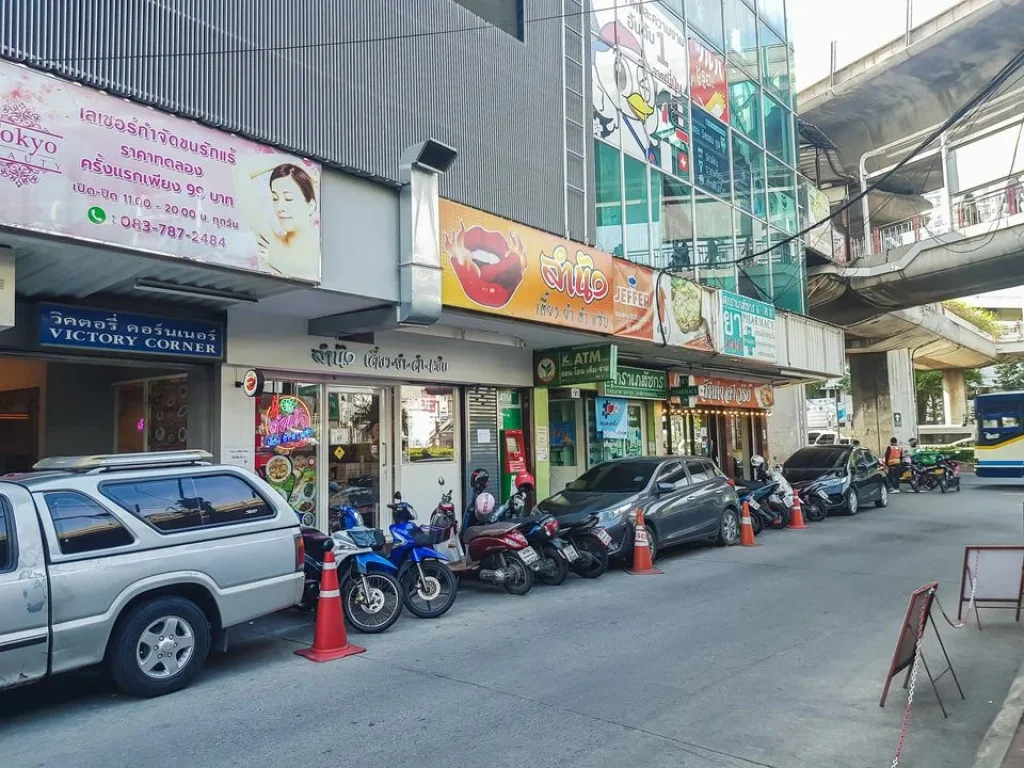 เซ้ง ร้านก๋วยเตี๋ยว-ตามสั่ง-ส้มตำ อนุสาวรีชัย ใกล้คิวรถตู้และ BTS กทม