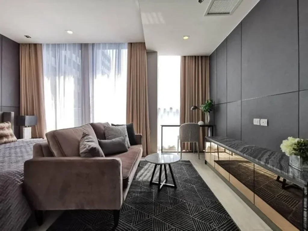 1 bedroom condo 53 sqm for rent at Noble Ploenchit BTS Ploenchit Station 