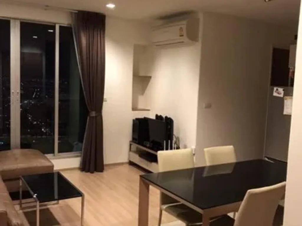 ขายและให้เช่าคอนโด Rhythm พหล-อารีย์ ชั้น 49 ห้องมุม Fully furnished ใกล้ BTS อารีย์