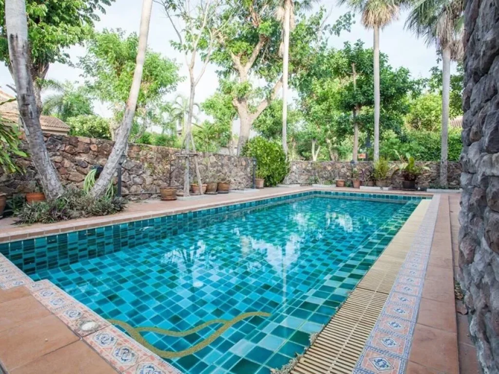 ให้เช่าขาย พูลวิลล่าพัทยาใกล้หาดจอมเทียน หมู่บ้านซิลค์โรดเพลสUrgent Sale for rent Pool Villa Pattaya near Jomtien Beach