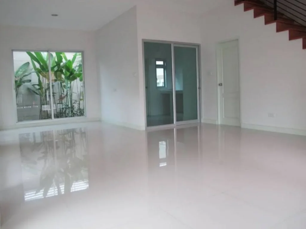 ขายด่วนราคาถูก Townhome VISTA 180 เทพารักษ์-วงแหวน หลังมุม