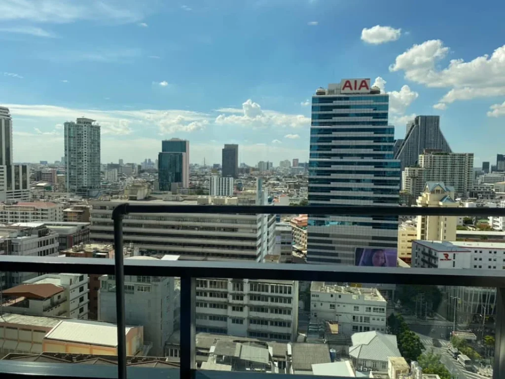 ขายหรือให้เช่า M SILOM CONDO ใจกลางกรุงเทพ ราคาเพียง 18 ล้านบาท