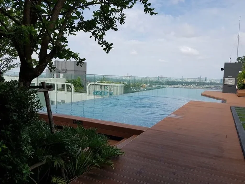 ให้เช่า Life Sukhumvit 48 ใกล้BTS พระโขนง ชั้น 28 ใหญ่40sqm วิวเมือง ทิศใต้ เพียง22000บาท