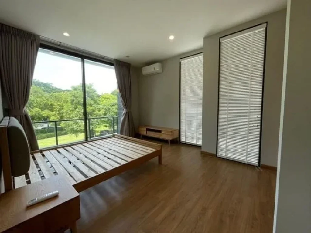 ขายบ้าน 3 ชั้น Super Luxury Villa โครงการ บ้านกลางเมือง