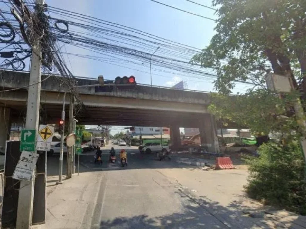 ขายที่ดินเปล่าติดถนน ราคาถูก ย่านสุขสวัสดิ์ ใกล้ MRT