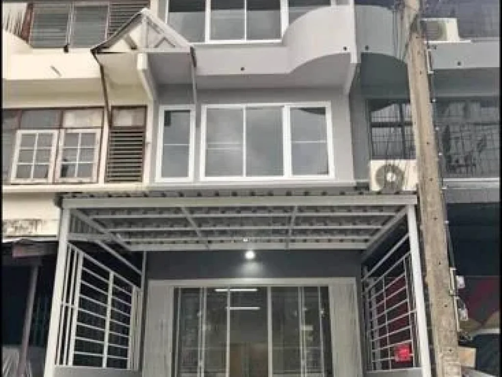 รหัสทรัพย์ A0941 Townhouse ในสุขุมวิท 65