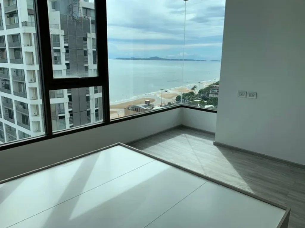 คอนโด พัทยา ห้องอยู่อาศัย AERAS Beachfront Condominium Pattaya