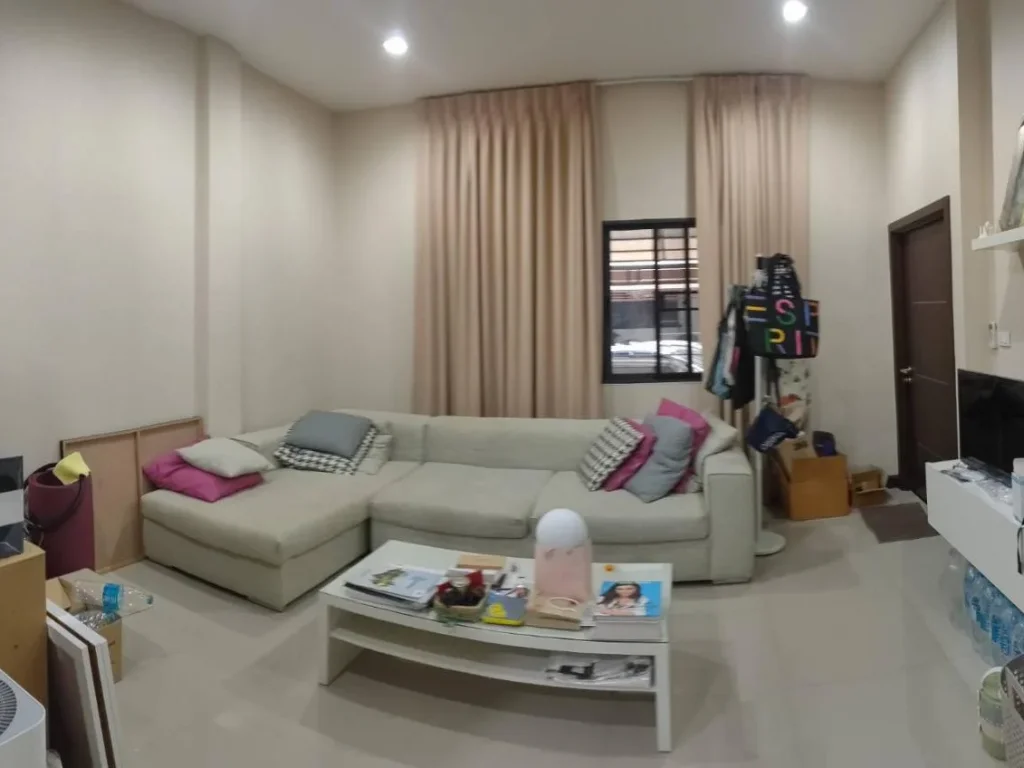 ขายโฮมออฟฟิต 1 คูหา 3 ชั้น ลิฟวิ่ง เรสซิเดนซ์ Living Residence รังสิต-ราชพฤกษ์ ซ่อมสร้าง ขนาด 3 ชั้น 4 ห้องนอน 3 ห้องน้ำ 22 ตรว