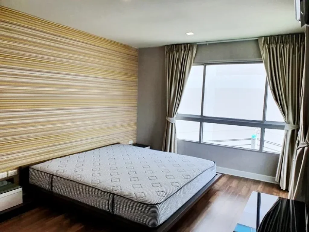 ให้เช่า คอนโดThe Room Sukhumvit 79 ห้องมุม 60 ตรมใกล้ BTS อ่อนนุช เพียง 150 เมตร 2 ห้องนอน 1 ห้องน้ำตรงข้ามโลตัสอ่อนนุชและ Century เฟอร์ครบพร้อมอยู่