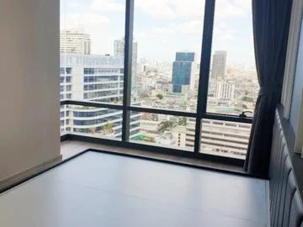 For rent 65000 condo Ashton Silom