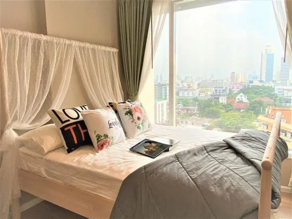 ให้เช่า The Saint Residences 15500บาท ทิศใต้ลมเย็น