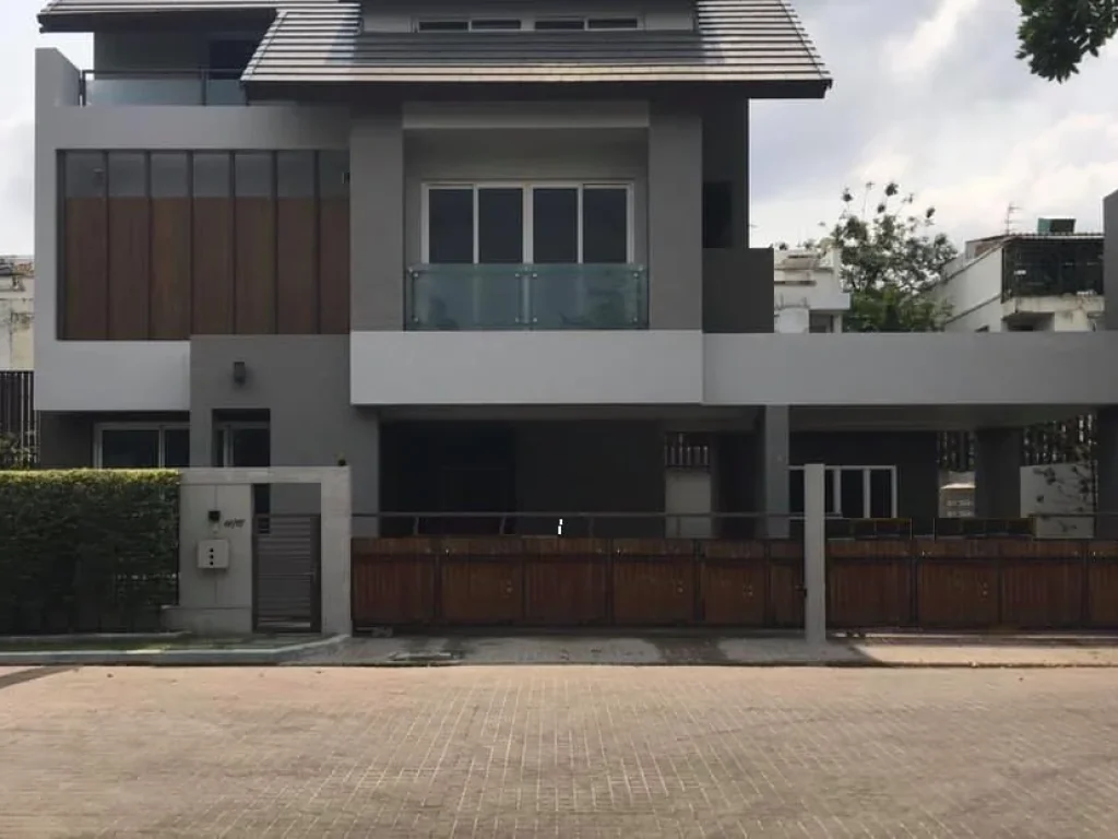 KS-110 ขายบ้านเดี่ยว 3 ชั้น โครงการไพรเวท เนอวาน่า Private Nirvana Residence เลียบทางด่วนเอกมัย-รามอินทรา บ้านใหม่