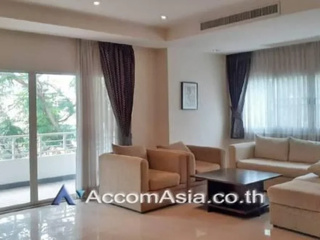 Quality Time Of Living Apartment 3 Bedroom For Rent BTS Chong Nonsi in Sathorn Bangkok