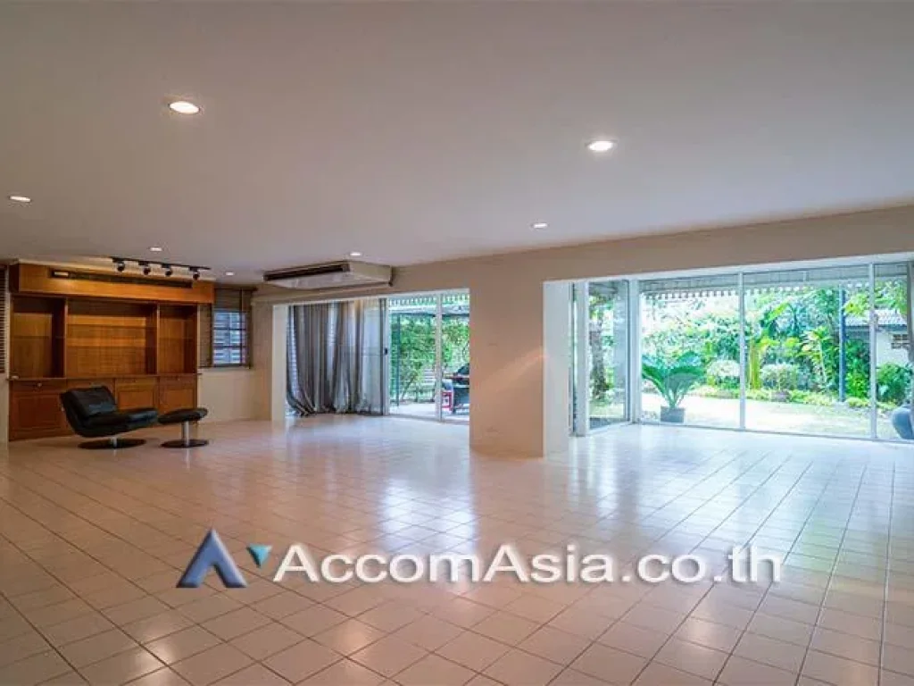 House 3 Bedroom For Rent BTS Phrom Phong in Sukhumvit Bangkok