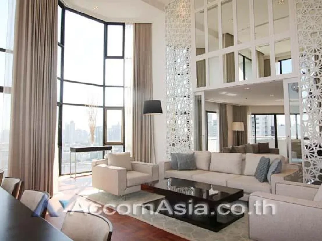 Baan Suan Petch Condominium 4 Bedroom For Rent BTS Phrom Phong in Sukhumvit Bangkok