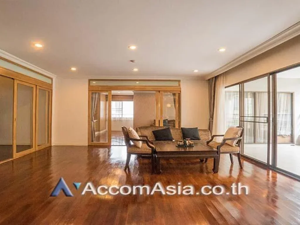 Exclusive private atmosphere Apartment 31 Bedroom For Rent BTS Phrom Phong in Sukhumvit Bangkok