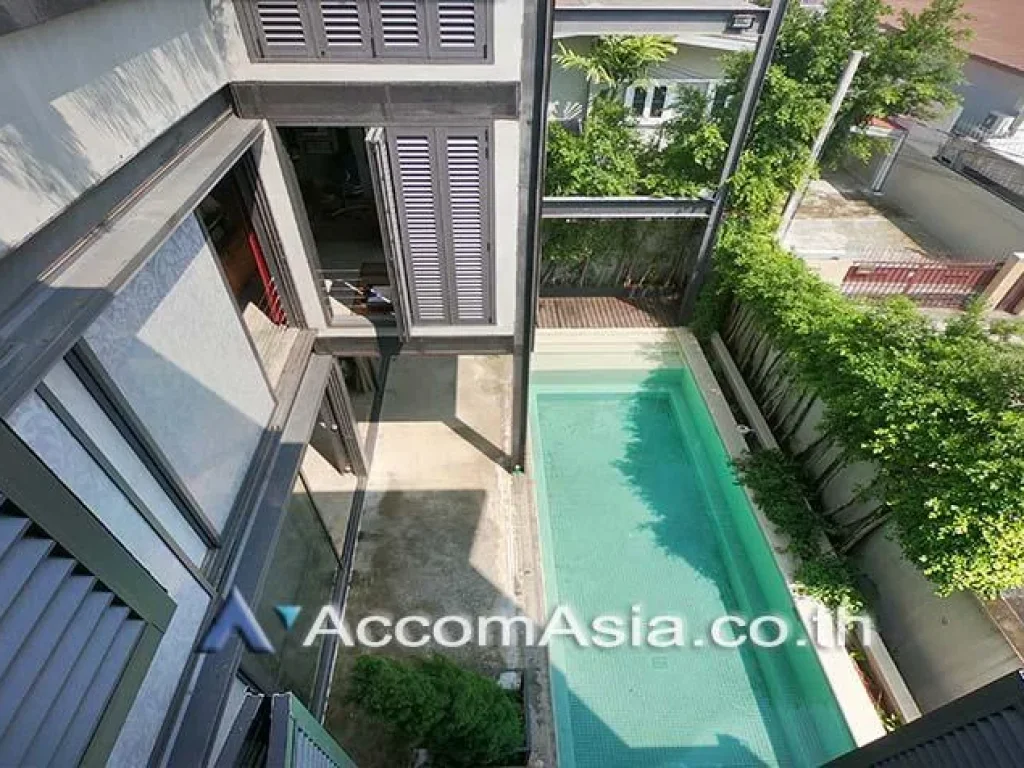 House with private pool for rent and sale in the Sukhumvit area near BTS