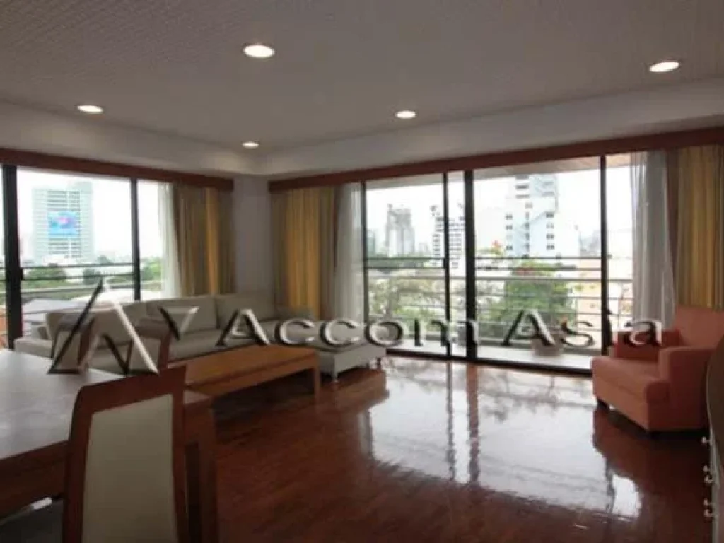 Low Rise Apartment Comes With Spacious Balcony 2 Bedroom For Rent Near BTS Ari in Phaholyothin Bangkok