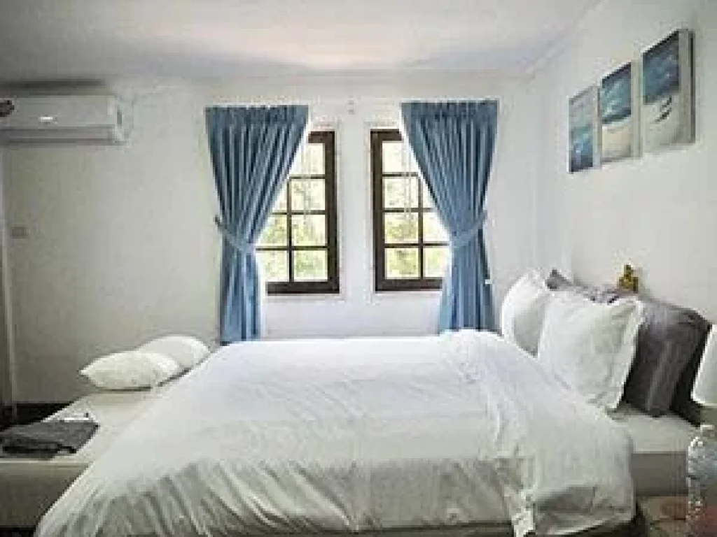 ทาวน์เฮ้าส์ ในหมู่บ้านย่านทองหล่อ เพื่อพักอาศัยเท่านั้น For Rent A Town House in compound in Thonglor For Residence