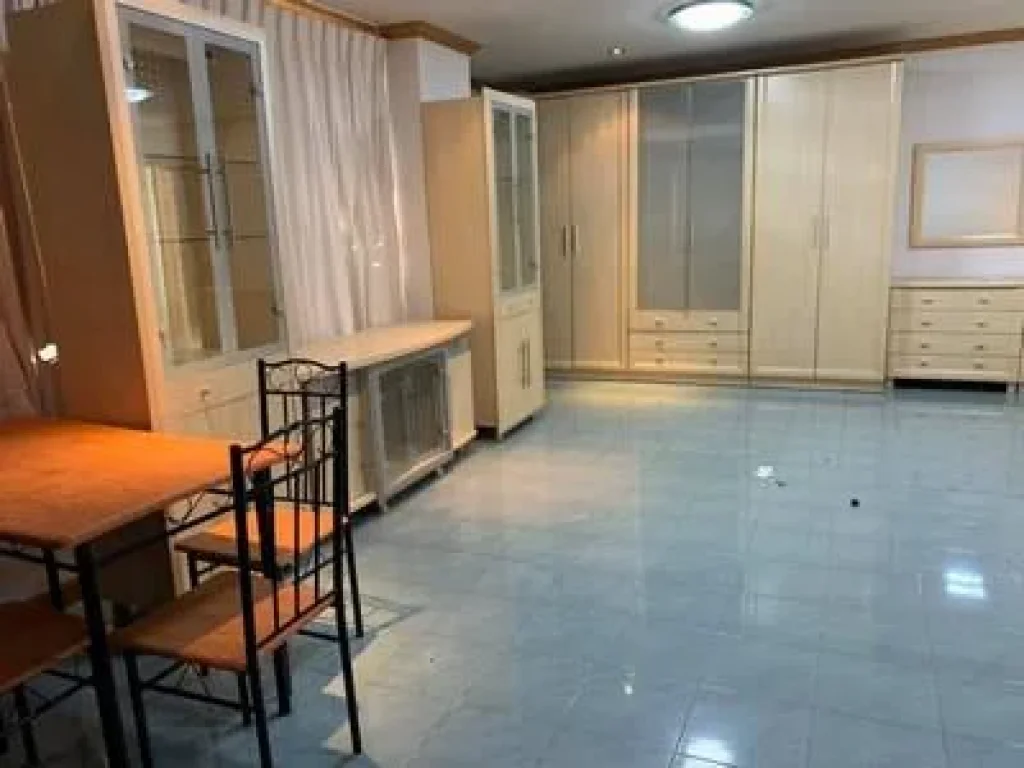 ให้เช่าRatchada City Condo 50ตรม สตุดิโอ 9000 บาท