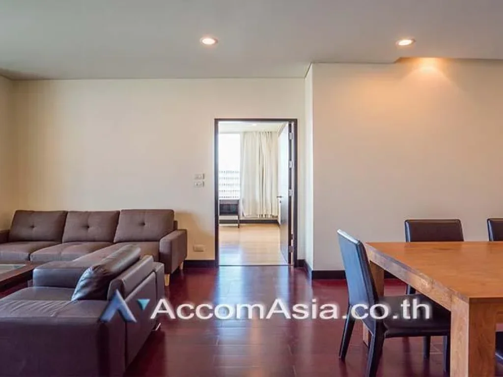 The Park Chidlom Condominium 2 Bedroom For Rent BTS Chitlom in Ploenchit Bangkok