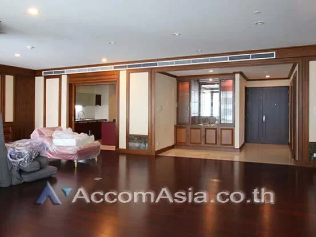 The Park Chidlom Condominium 3 Bedroom For Rent BTS Chitlom in Ploenchit Bangkok