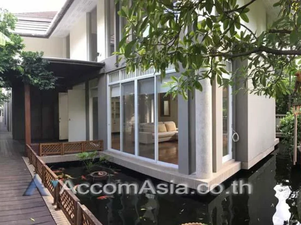 House in Compound House 31 Bedroom For Rent BTS Asok in Bangkok