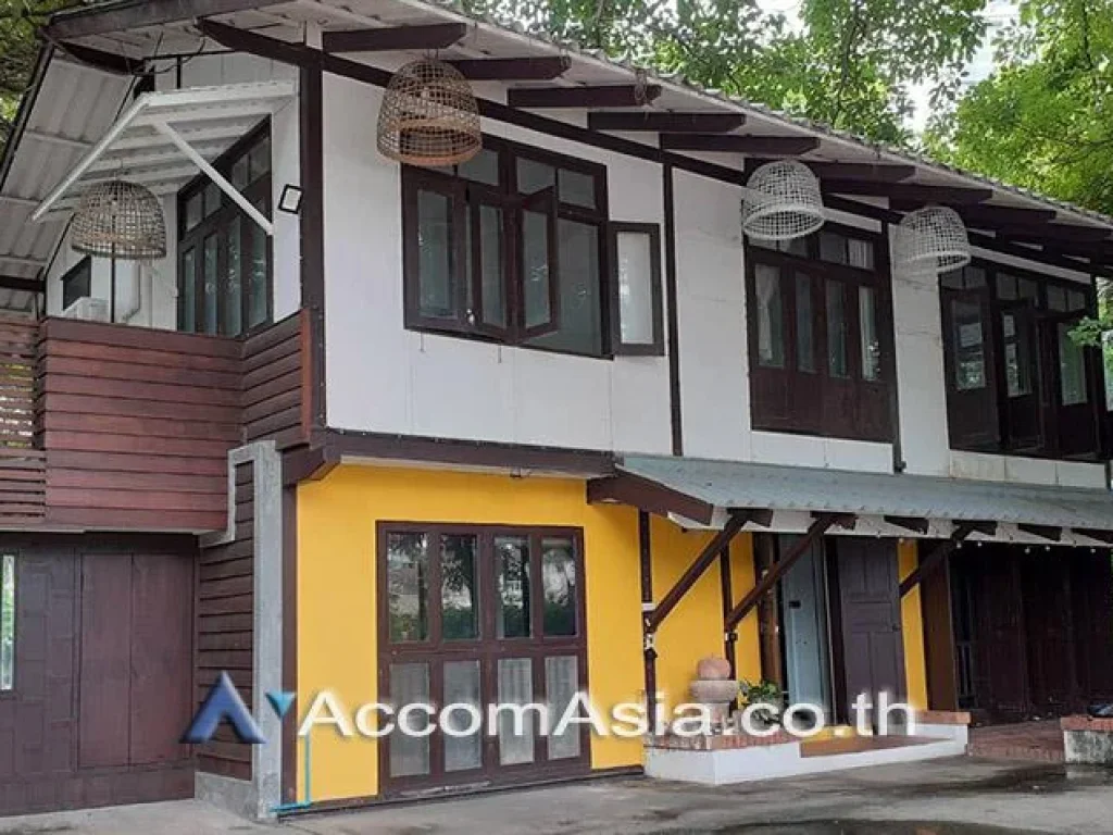 Home Office House 3 Bedroom For Rent BTS Phrom Phong in Sukhumvit