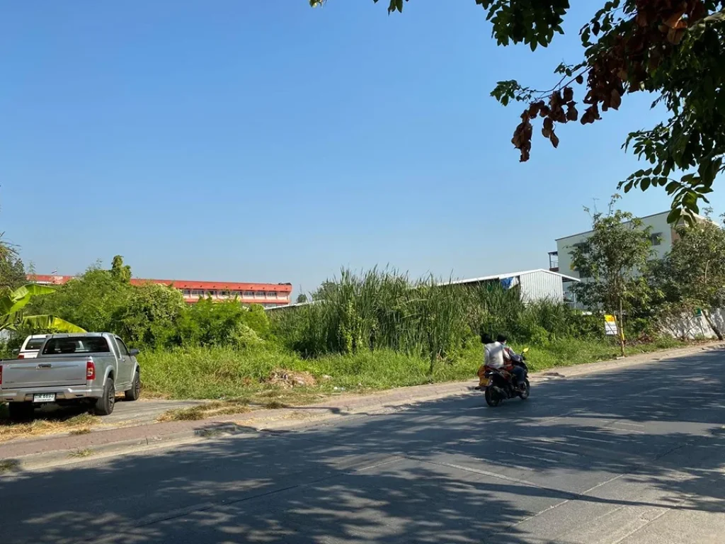 ขายที่ดินทำเลดีมาก ซอยสุขาประชาสรรค์2 ซอยวัดกู้ ตบางพูด อปากเกร็ด จนนทบุรี ขนาด 2 ไร่ 1 งาน 72ตรวว