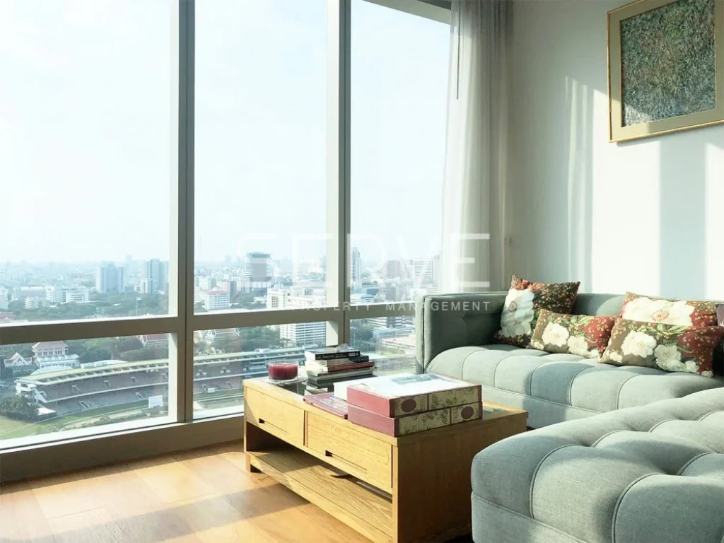 ให้เช่าคอนโดหรู 185 Rajadamri The Luxury Condo BTS ราชดำริ 2 Beds with Jacuzzi 100 K