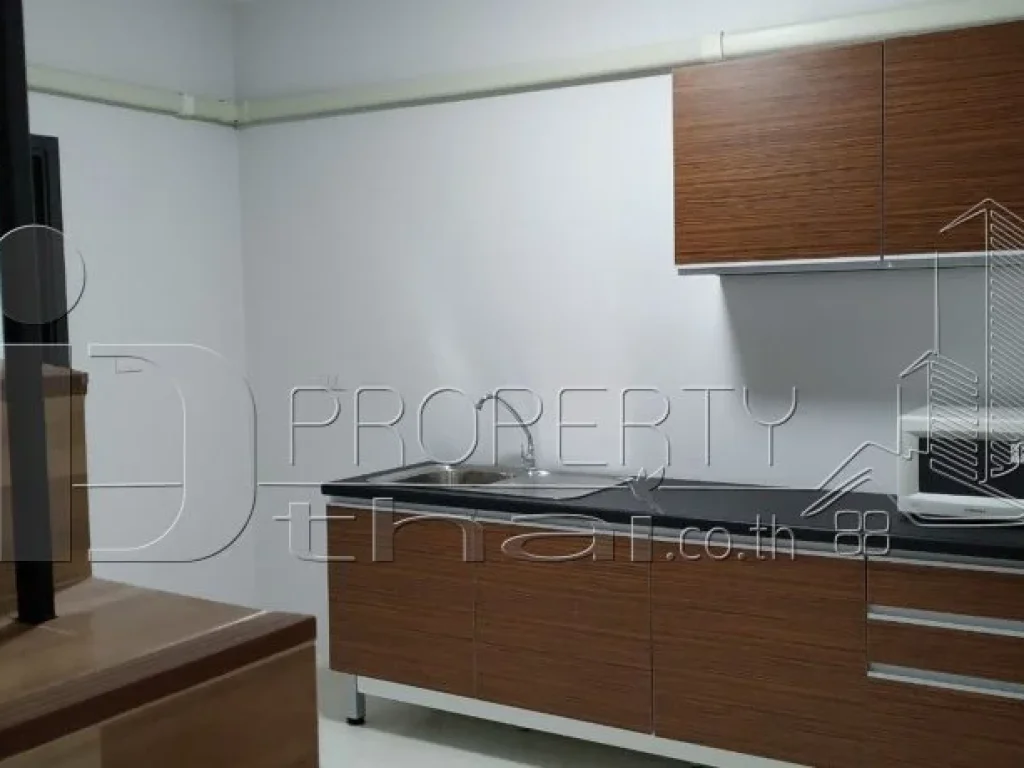 ขายทาวน์โฮม 2 ชั้น ใกล้สนามบินนานาชาติSale 2 storey townhome near the international airport