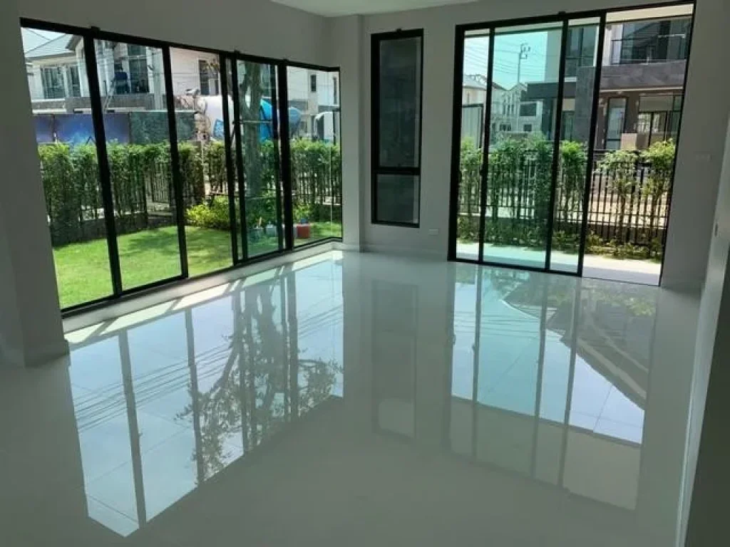 For Sale บ้านเดี่ยว หลังมุม Bangkok boulevard พระราม 9 ราคาถูกกว่าโครงการ