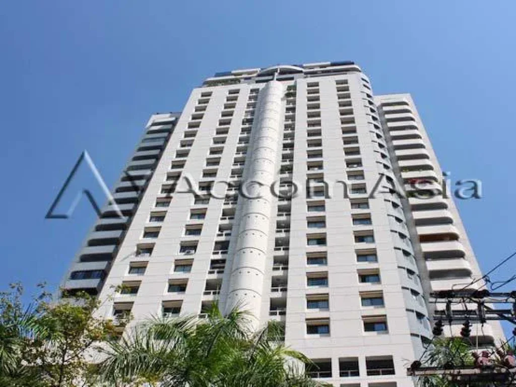 Kallista Mansion Condominium 4 Bedroom For Rent BTS Nana in Sukhumvit Bangkok