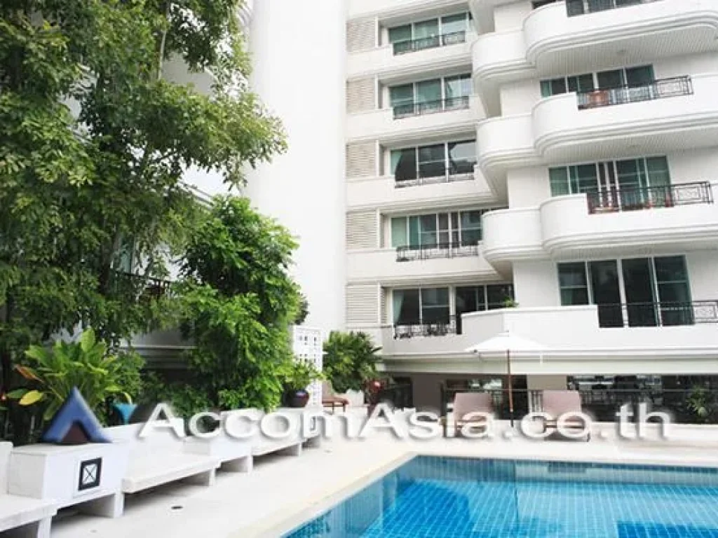 The Bangkoks luxury residence Apartment 3 Bedroom For Rent BTS Phrom Phong in Sukhumvit Bangkok