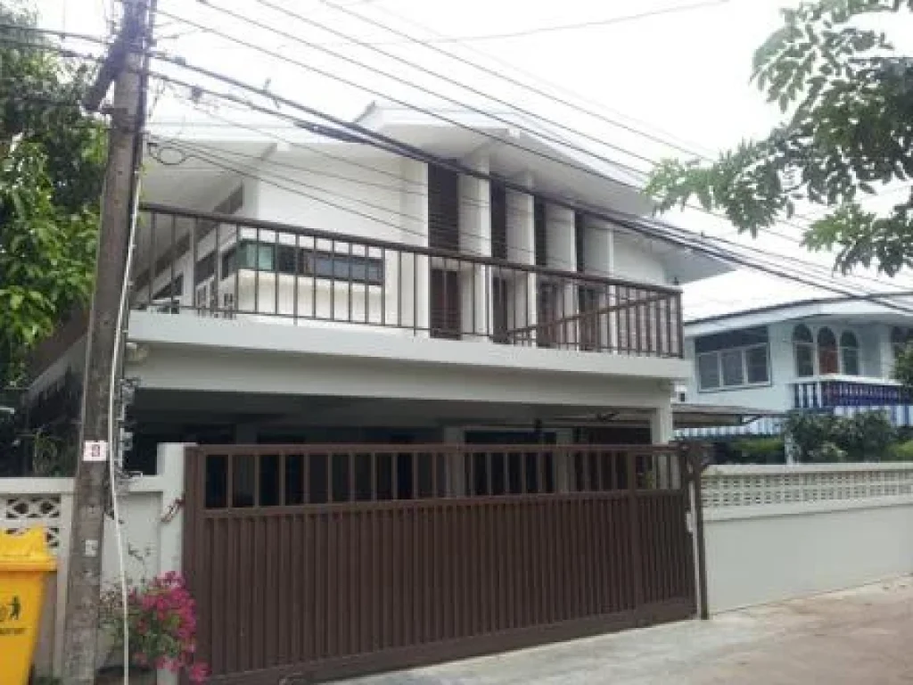 RENT บ้านเดี่ยวให้เช่า 2 ชั้น ใกล้สี่แยกห้วยขวาง เฟอร์ครบพร้อมเข้าอยู่ RH179