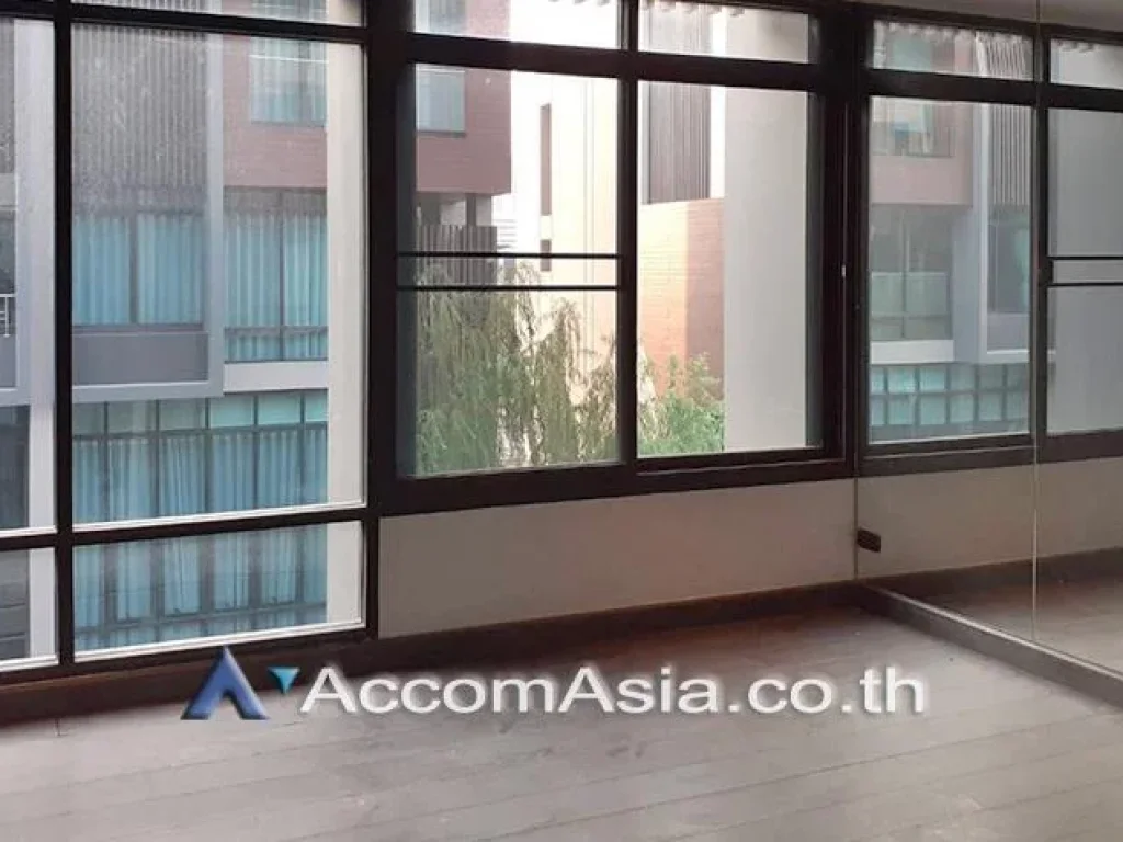 Luxury Townhome for sale in Parklane Ekkamai 22 Sukhumvit near BTS Ekkamai