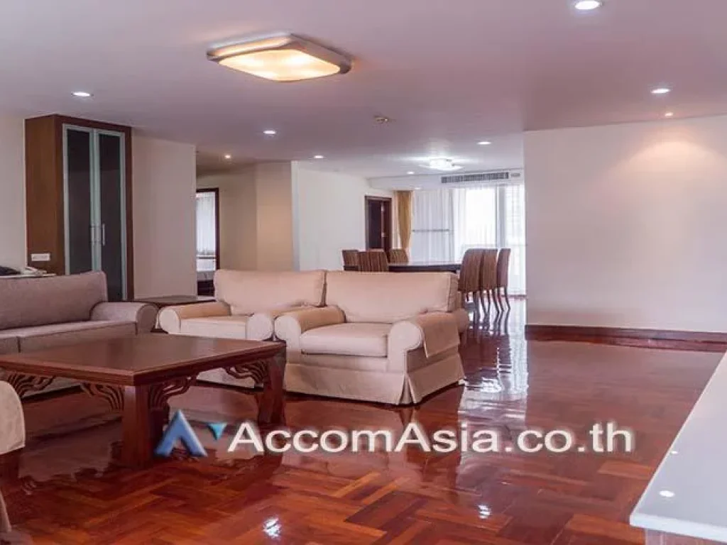 Family Size Desirable Apartment 3 Bedroom For Rent BTS Phrom Phong in Sukhumvit Bangkok