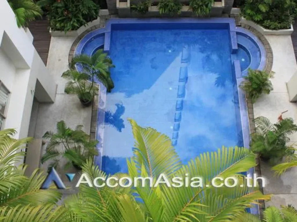 The spacious greenery apartment Apartment 3 Bedroom BTS Surasak