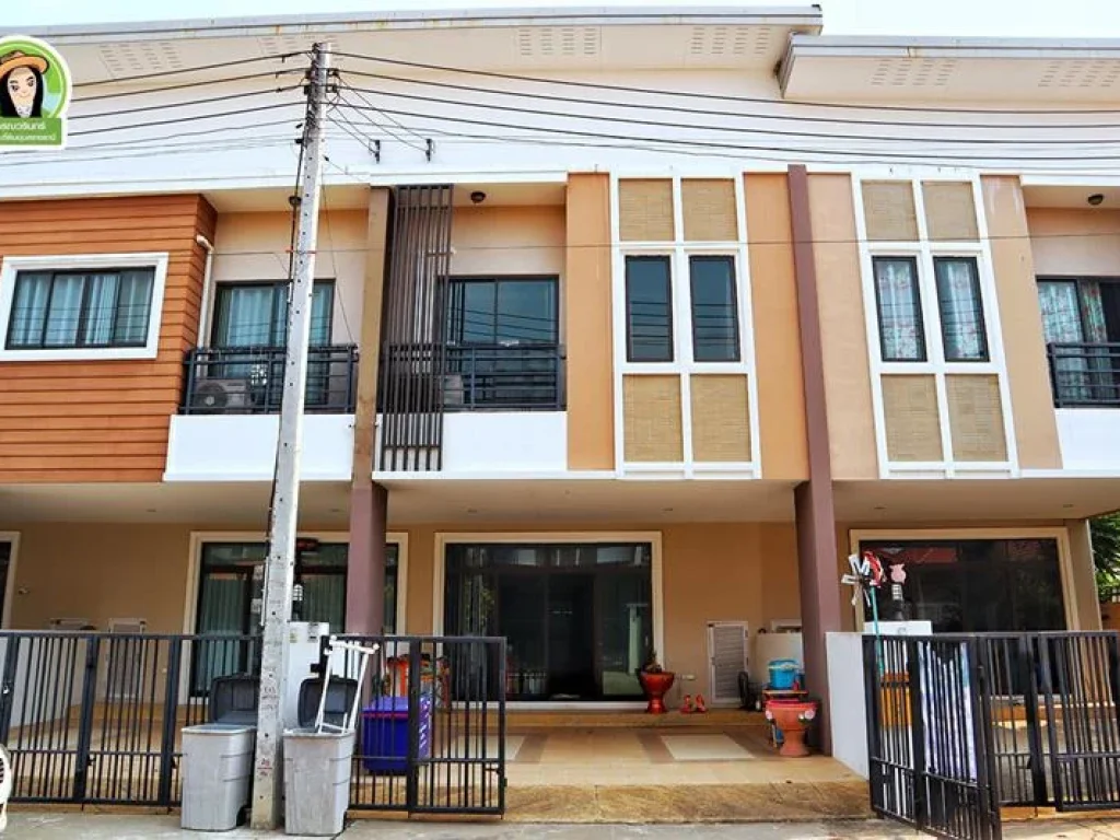 สาริน12 ทาวน์โฮม 3 ชั้น แถมเฟอร์ทั้งหลัง 229 ล้านบาท