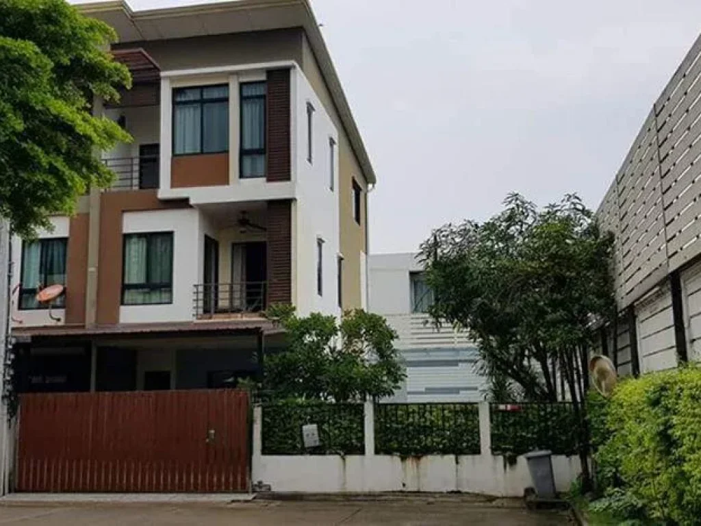 SALE Town home 3 ชั้น ซอยวิภาวดีรังสิต 60ST083