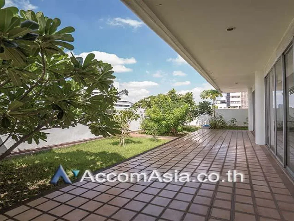 Pet Allowed Ideal Place For Big Famlilies Apartment 4 Bedroom For Rent BTS Ekkamai in Sukhumvit