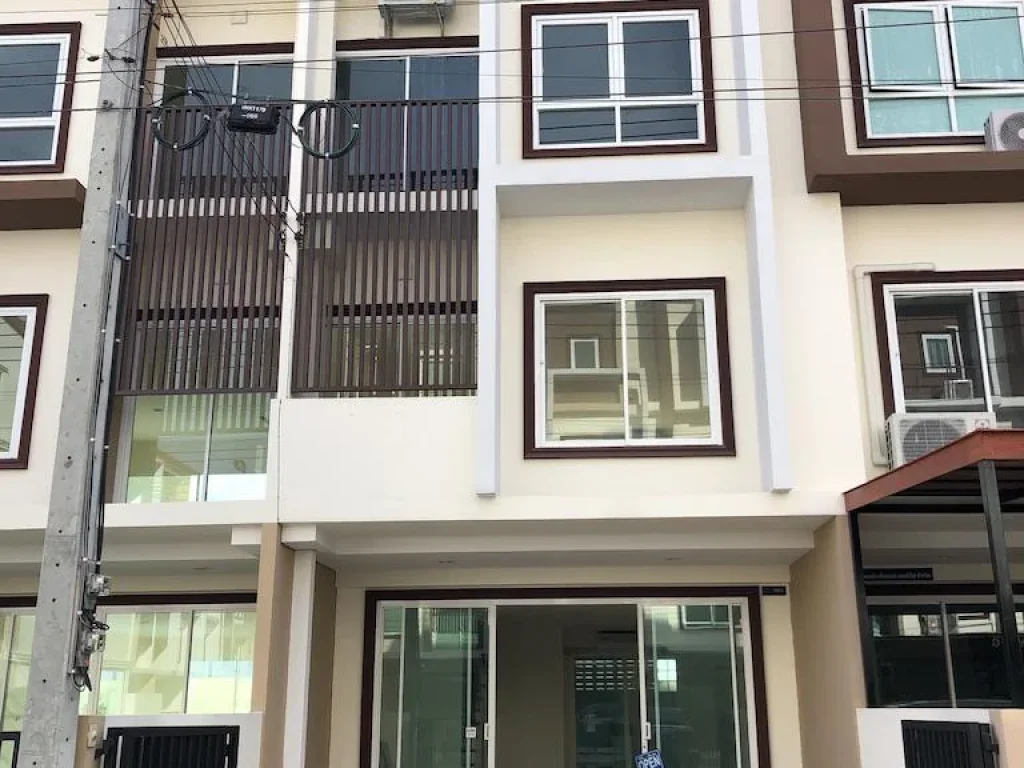 U961 ให้เช่าทาวน์โฮม 4 ชั้น โครงการปรัชญาบิซโฮม อ่อนนุช Pradya Biz home อ่อนนุช 67 เหมาะ ทำออฟฟิศ สำนักงานและพักอาศ