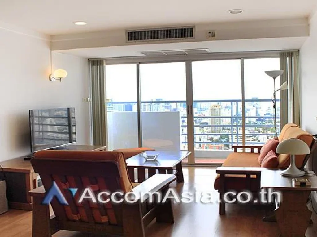 2 bedrooms condominium for sale on main Sukhumvit road Waterford Diamond to Phrom Phong BTS