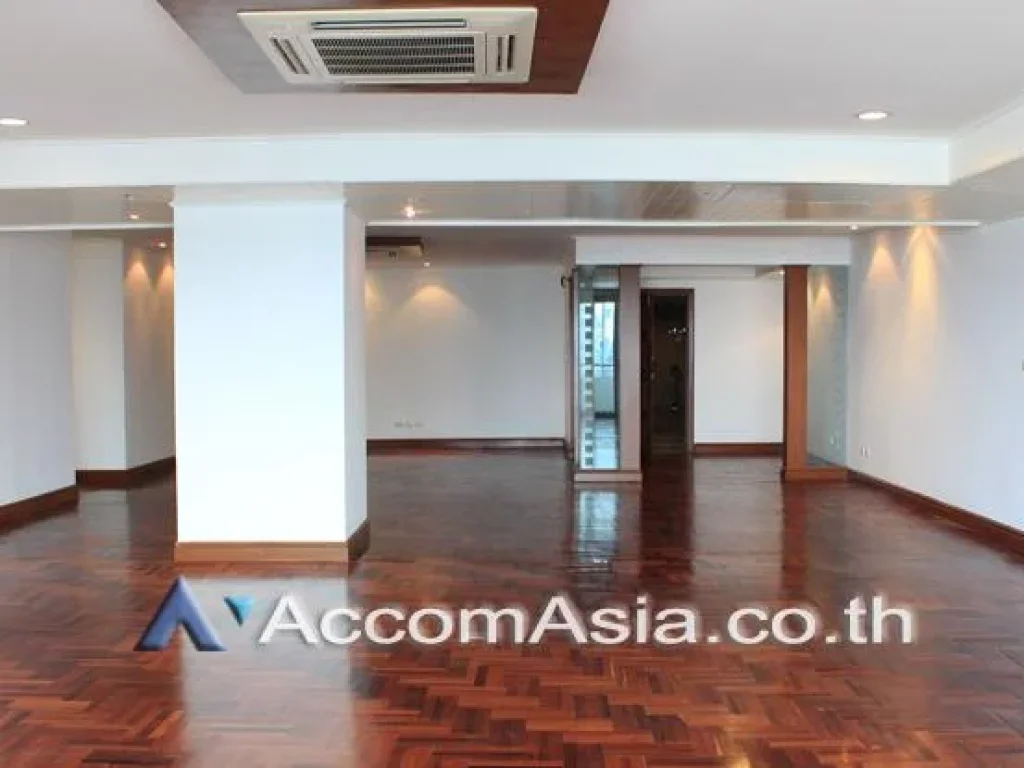 Kallista Mansion Condominium 3 Bedroom For Sale BTS Nana in Sukhumvit Bangkok