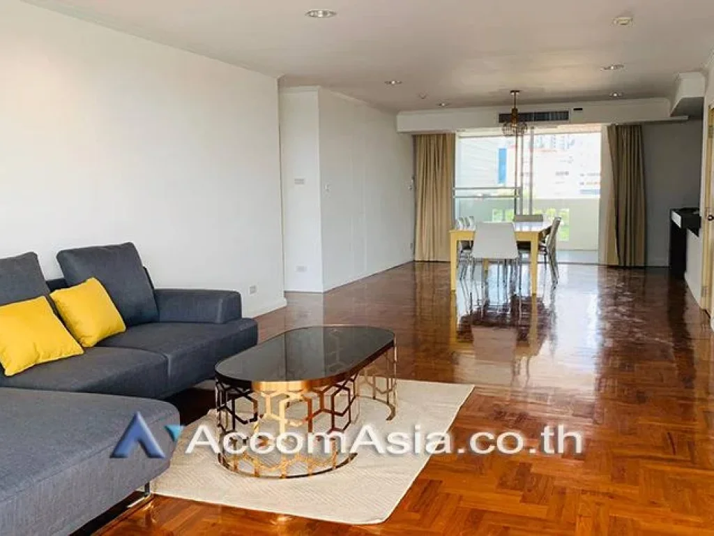 Perfect For Family Apartment 3 Bedroom For Rent BTS Chong Nonsi in Sathorn Bangkok