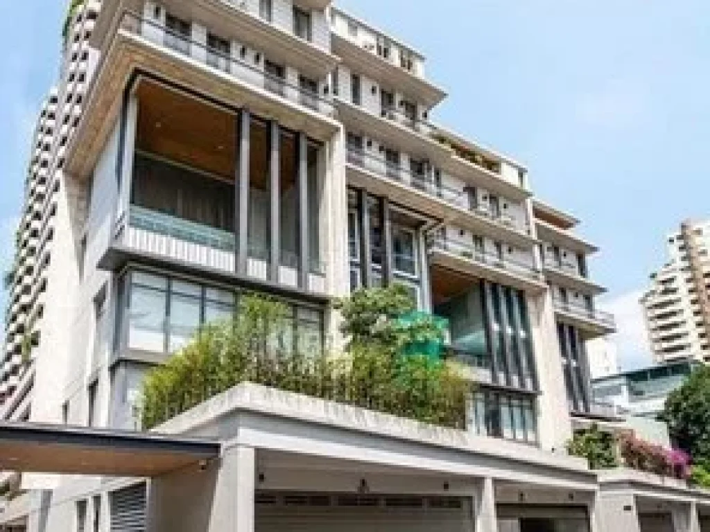 ให้เช่า ทาวน์โฮม 5 ชั้น 749 Residence ซสุขุมวิท 49-1 ใกล้ BTS พร้อมพงษ์