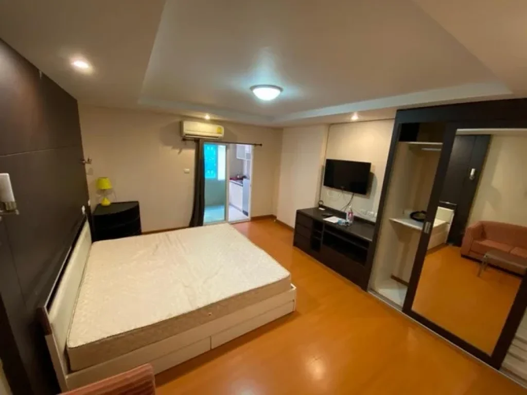 ให้เช่า Happy Condo รัชดา 18 เฟอร์บิ้วอินครบ 8000บาท ใกล้ MRT สุทธิสาร