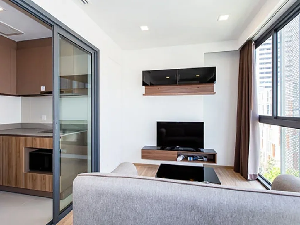 เช่าด่วน คอนโดสวยแบบ 2 ห้องนอน ที่ Taka Haus เอกมัย 12 Brand New 2 bedroom unit with Unique Layout at Taka Haus Ekamai 12